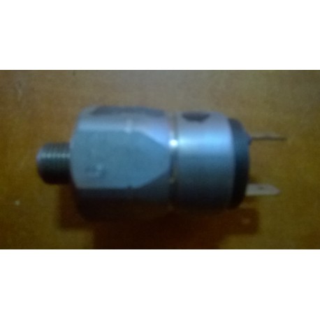 Zawór Zetor oryginał 934674 Zawór Zetor oryginał 934674