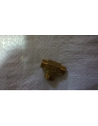 Trójnik przewodów wtryskowych John Deere R79606