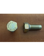 Śruba koła przedniego MF 887135M1