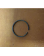 Pierścień tłoczka pompy hydraulicznej MF 897493M1