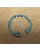 Pierścień zabezpieczający (seger) 240-1004022