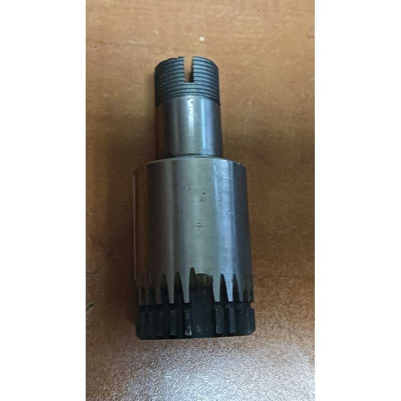 Wałek napędowy pompy wtryskowej 64000304