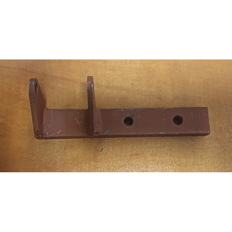 Wspornik alternatora 69010157