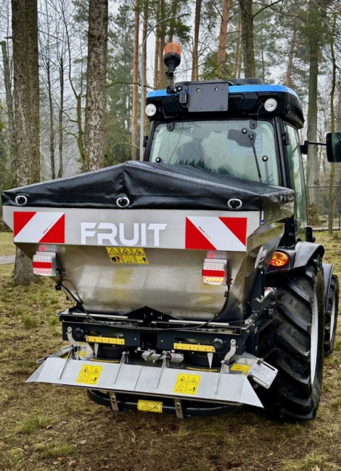 Rozsiewacz nawozów FRUIT 600 l.